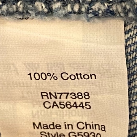 Madewell Raw Hem Wrap Denim Skirt
Size 2 - Picture 5 of 5